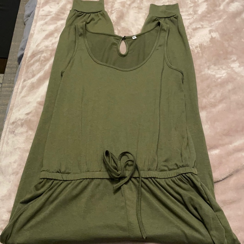 Olive green jumpsuit stretchy